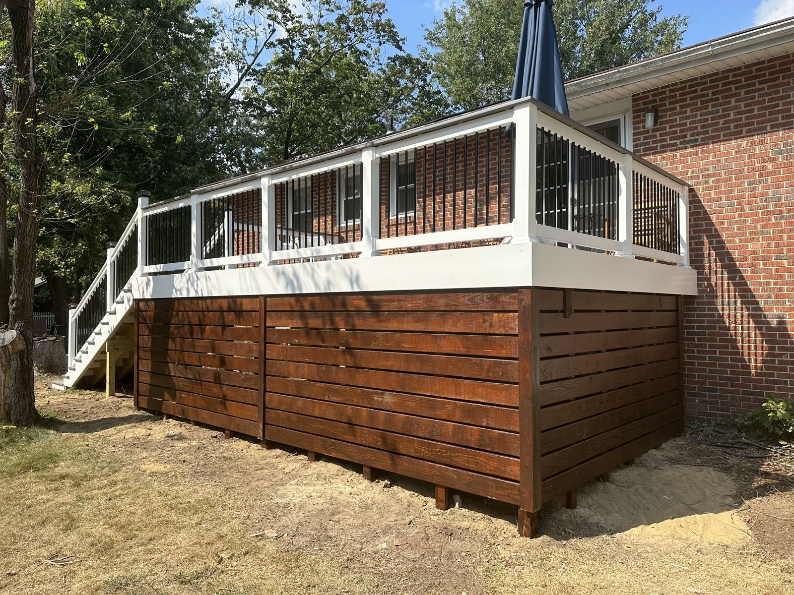 Custom deck built by PTG Landscape in Maryland