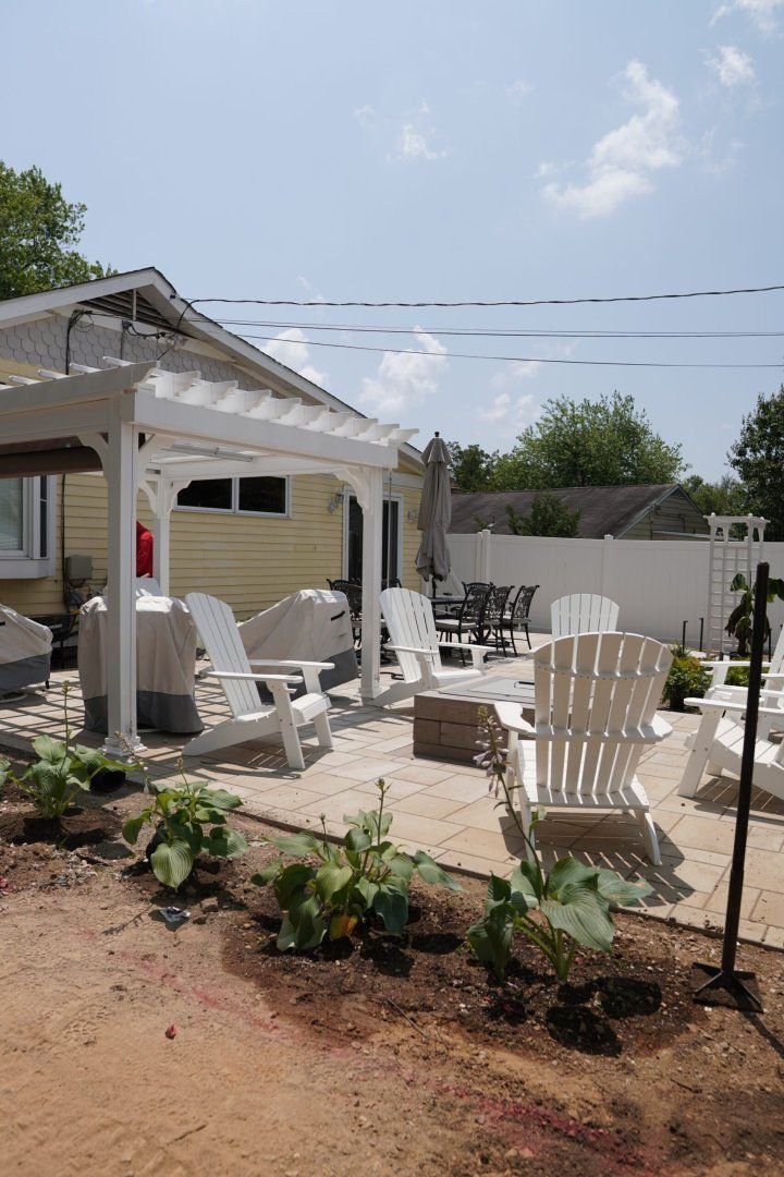 Custom outdoor living space by PTG Landscape & Hardscape of Harford