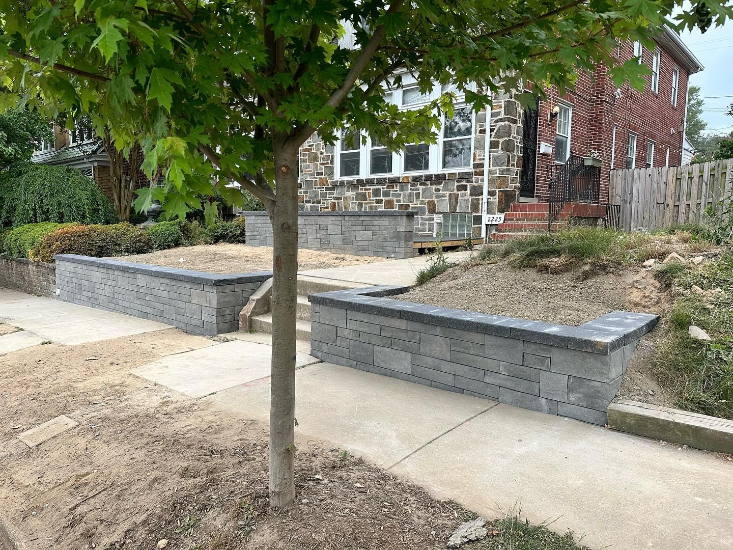 Retaining wall built by PTG Landscape in Maryland
