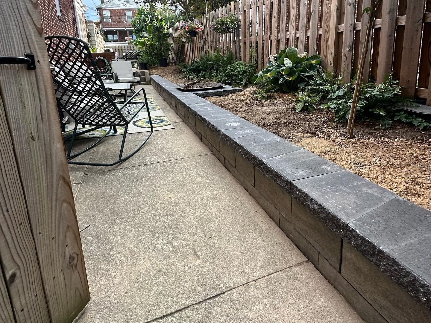 Retaining wall built by PTG Landscape in Maryland
