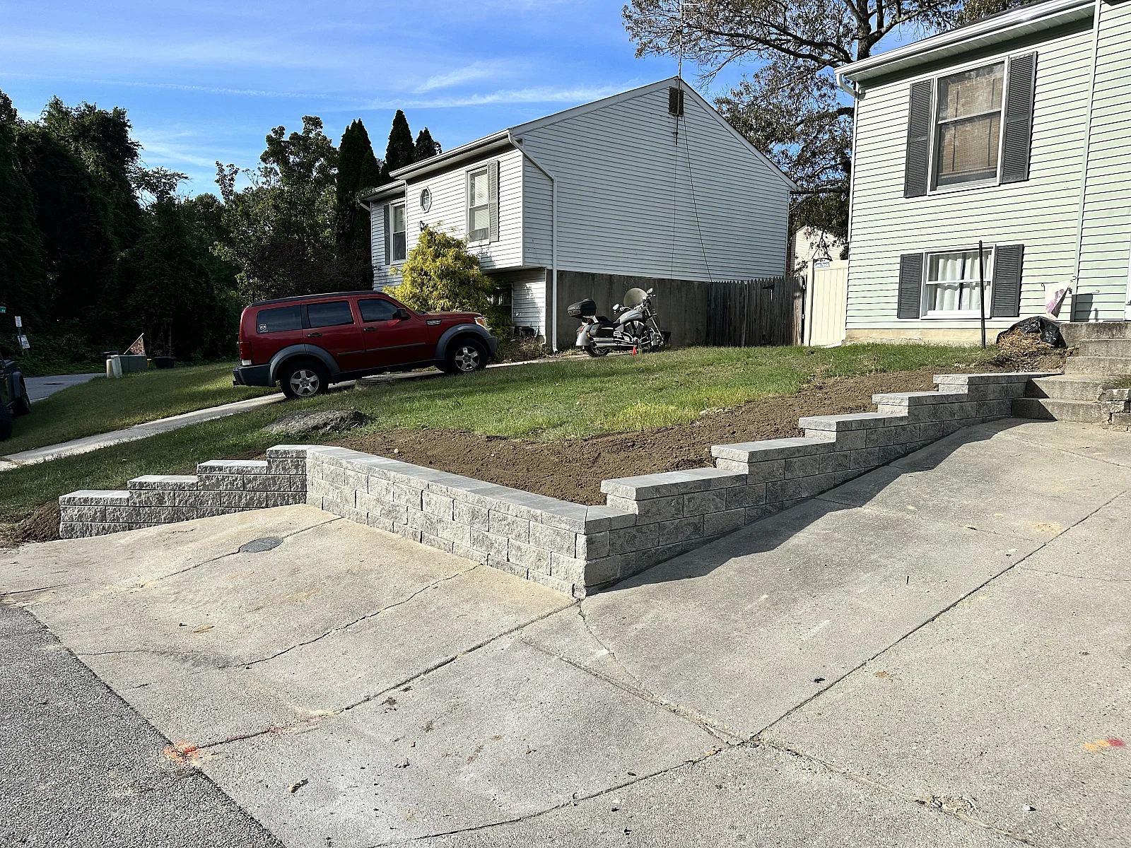 Retaining wall built by PTG Landscape in Maryland
